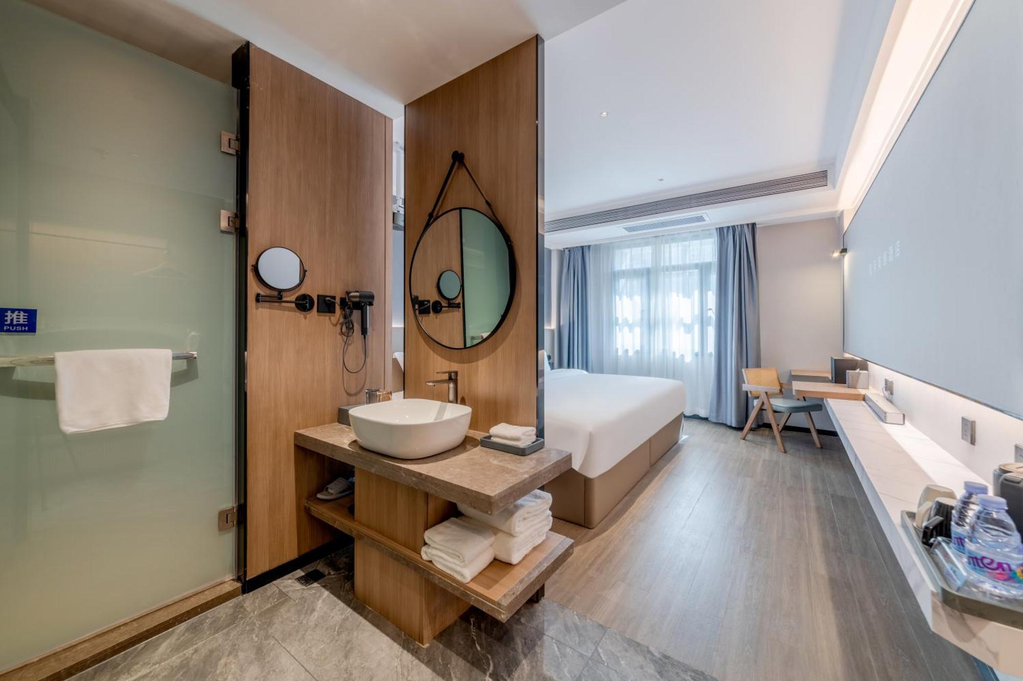 Luyue Hotel Movie Hotel Huaqiangbei Convention And Exhibition Center Branch Шэньчжэнь Экстерьер фото