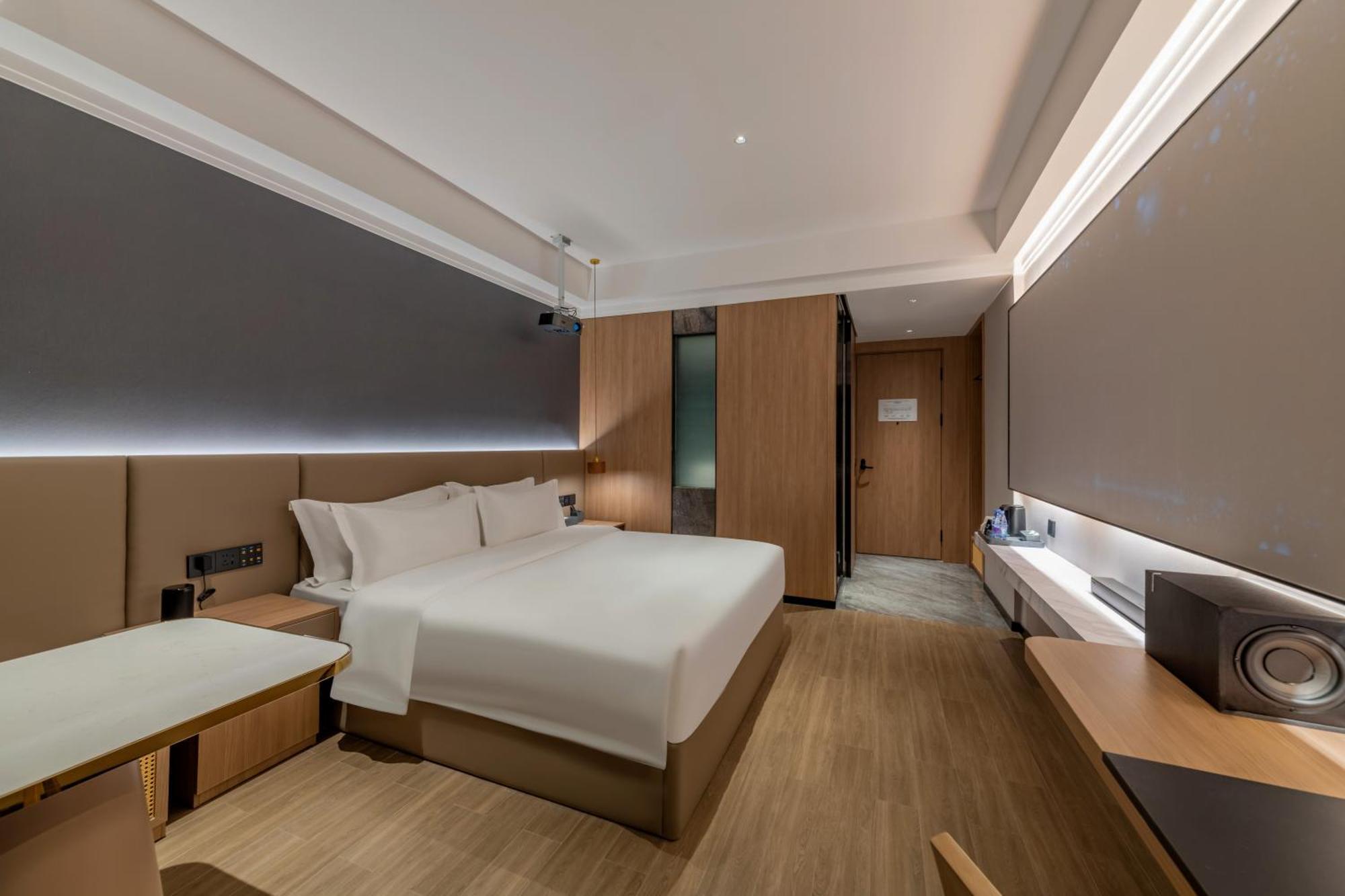Luyue Hotel Movie Hotel Huaqiangbei Convention And Exhibition Center Branch Шэньчжэнь Экстерьер фото